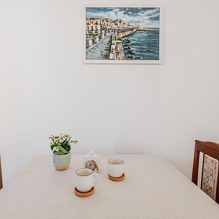 Green Leaves Apartment Syracuse Екстер'єр фото